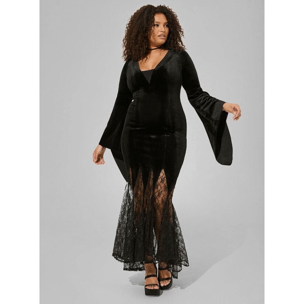 Torrid Dark Maven Goth Elvira Black Witchy Velvet Lace Halloween Dress 1X NWT